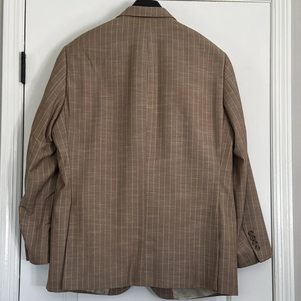 STEVE HARVEY CELEBRITY EDITION TAN STRIPED 3PC SUIT SIZE 44R/38R
